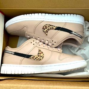 Nike Dunk Low SE Primal Pink